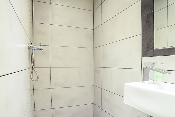 Room 44 of 54