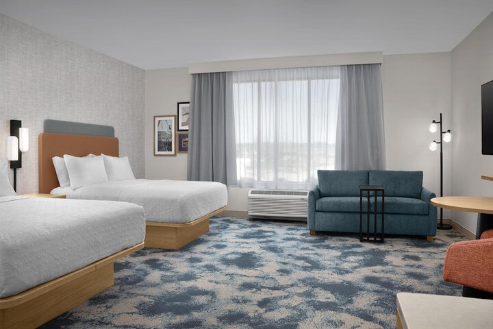 Room 22 of 38