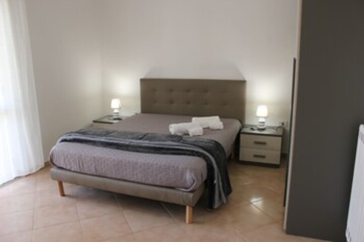 Room 19 of 33