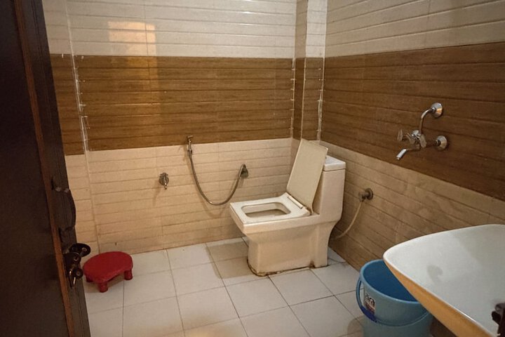 Room 15 of 23