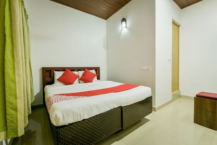 Room 18 of 27