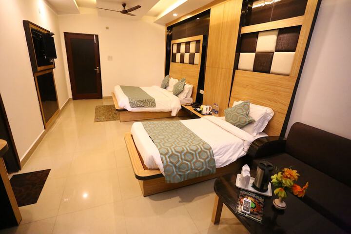 Room 9 of 45