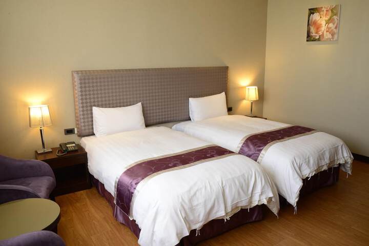 Room 19 of 48