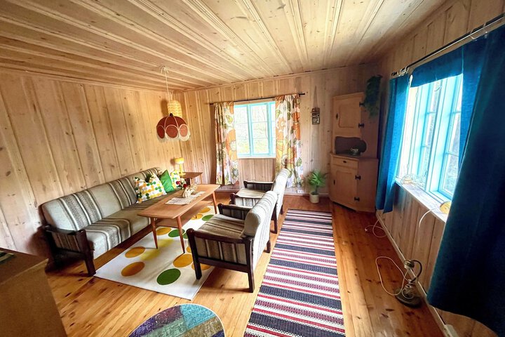 Room 33 of 59