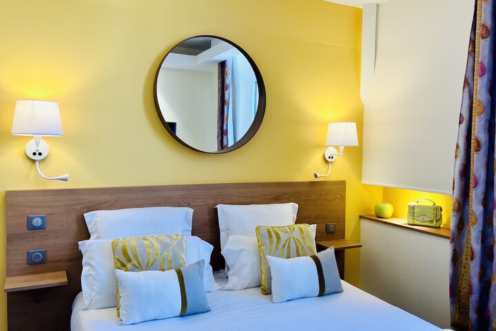 Room 36 of 177