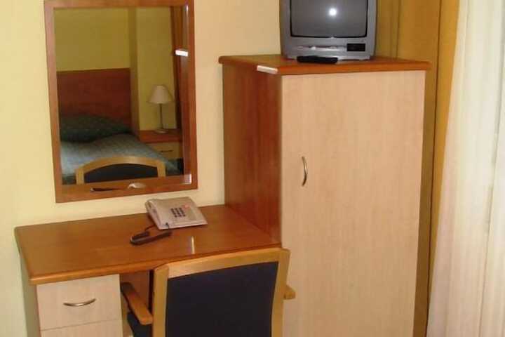 Room 18 of 45