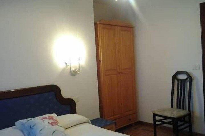 Room 16 of 45