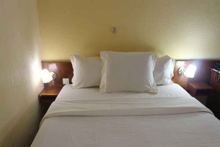 Room 8 of 35