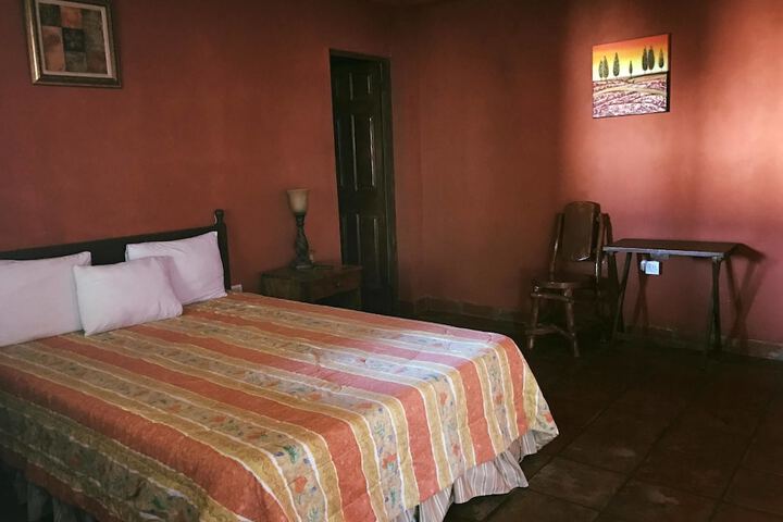 Room 8 of 20