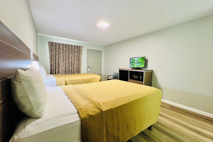 Room 12 of 23