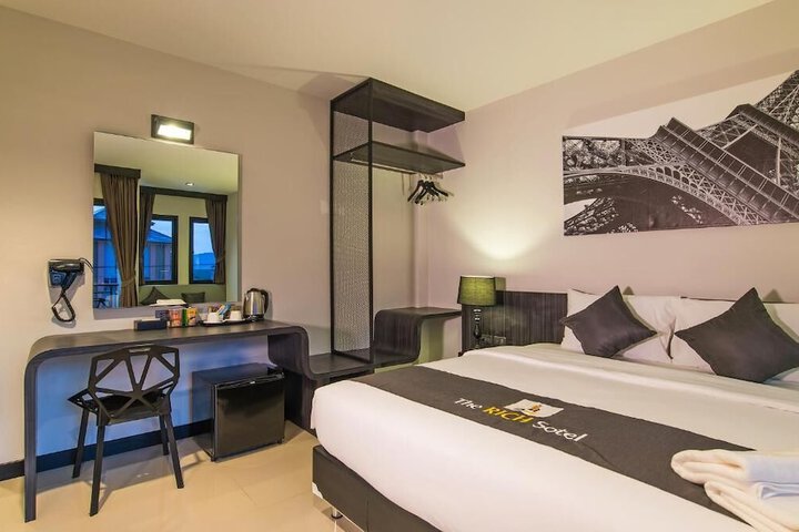 Room 18 of 40