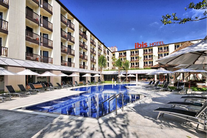 Pool Hotel
