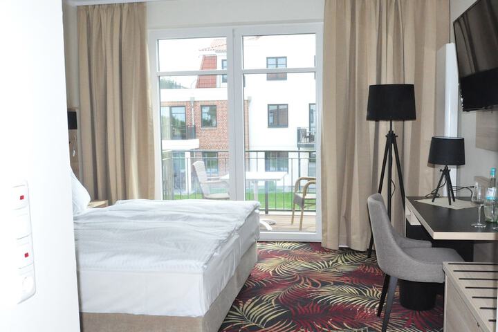 Room 6 of 26