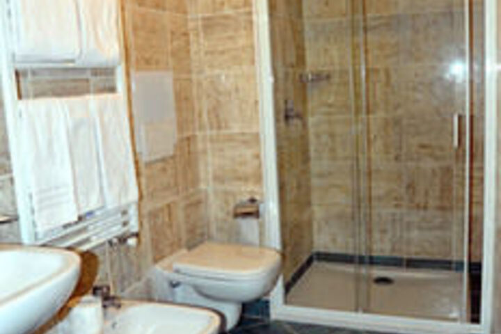 Room 3 of 13