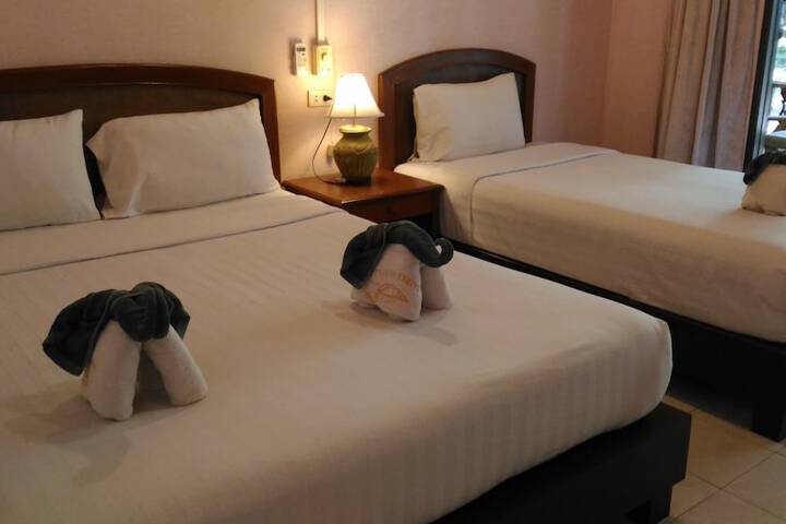 Room 10 of 151