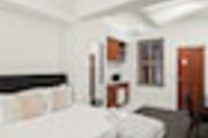 Room 71 of 318