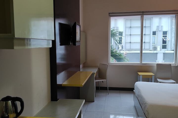 Room 15 of 22