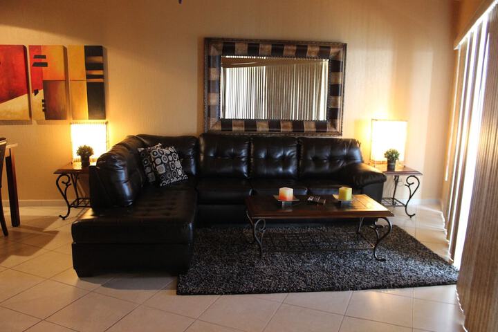 Room 353 of 599