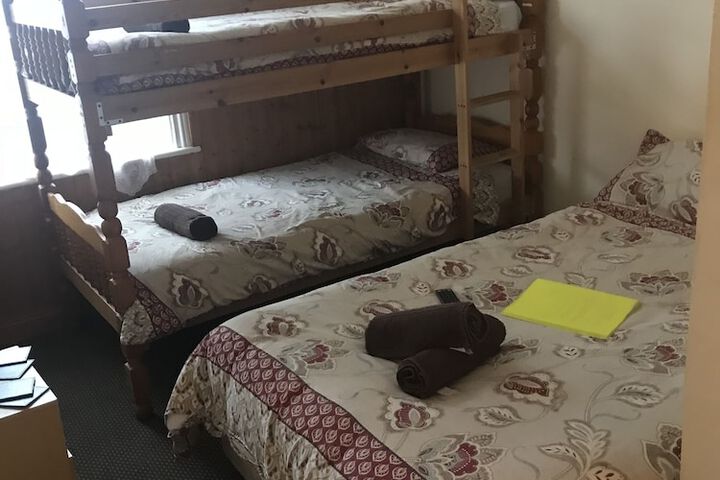Room 35 of 48