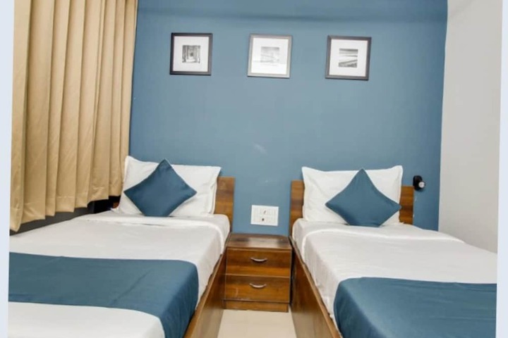 Room 12 of 31