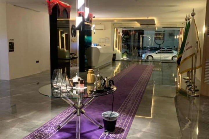 Hotel 43 of 44