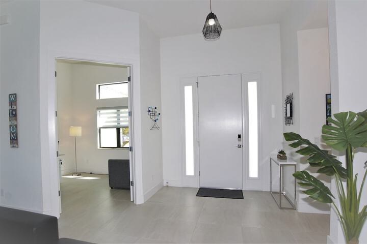 Room 3 of 34