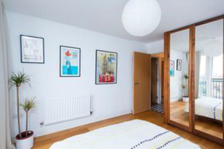 Room 11 of 19