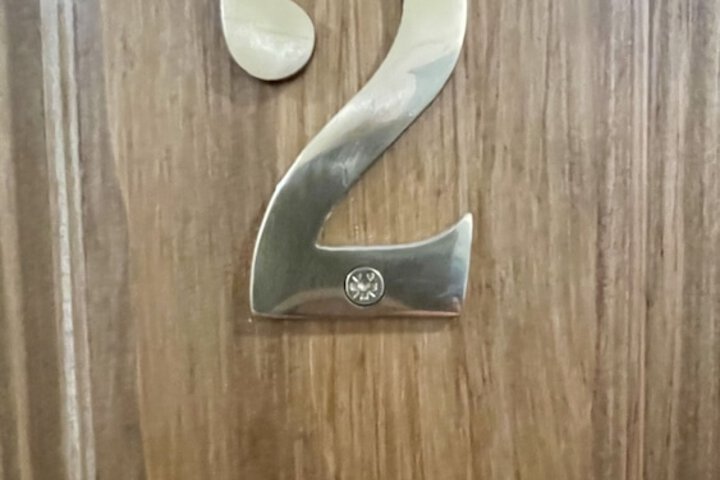 Room 25 of 94