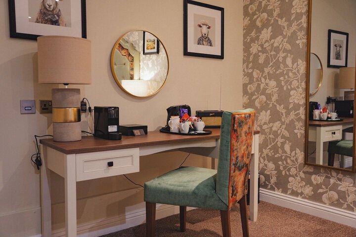 Room 35 of 91