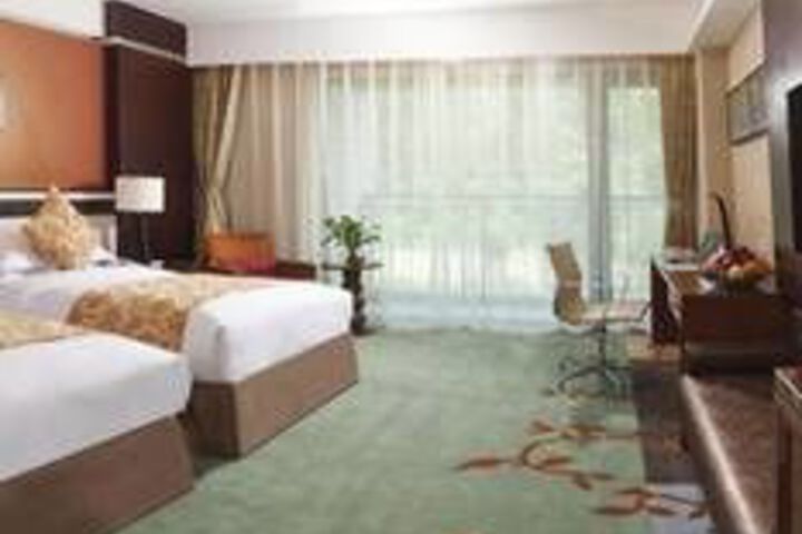 Room 9 of 63