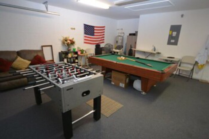 Room 6 of 24