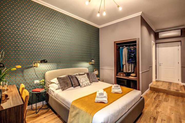 Room 21 of 115