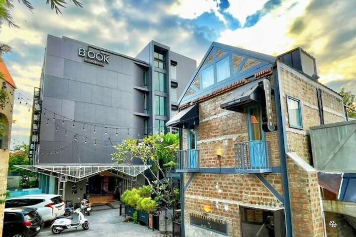 BOOK Design Hotel