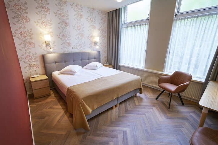 Room 40 of 107
