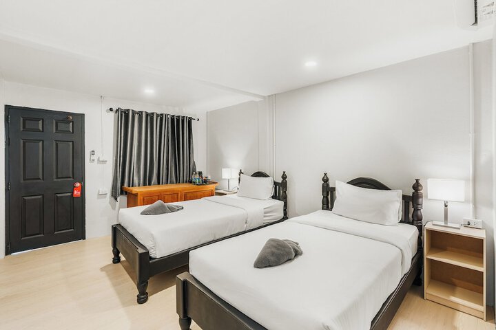 Room 13 of 44