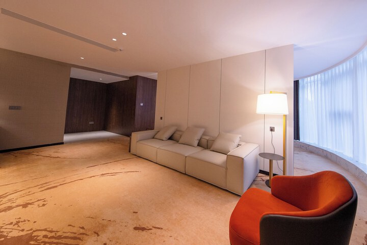 Room 61 of 148