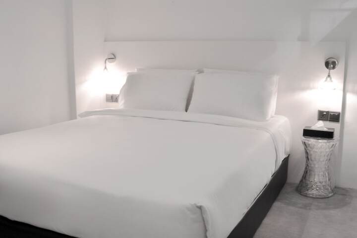 Room 19 of 47