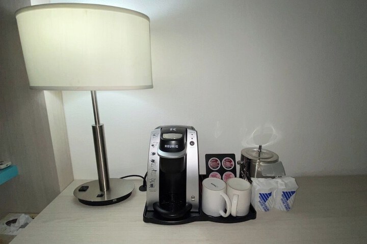 Breakfast/Coffee Service 40 of 67