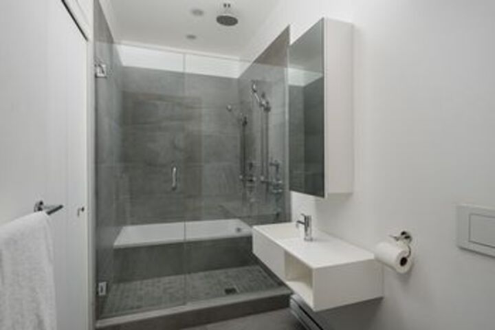 Room 3 of 22