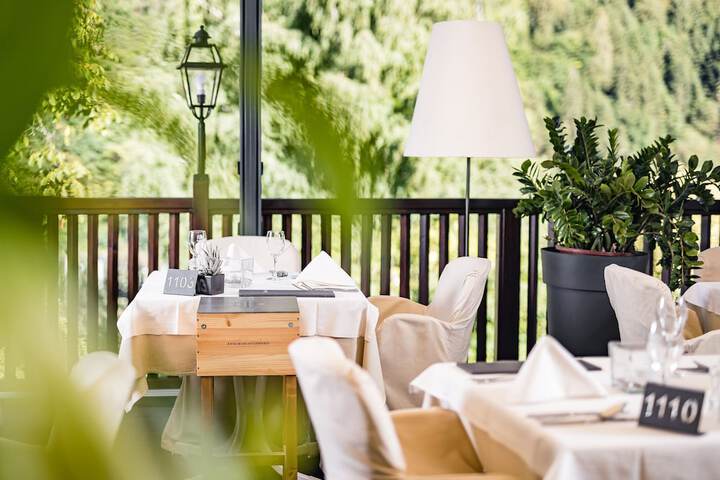 Sundeck 83 of 86