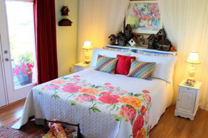 Room 9 of 26