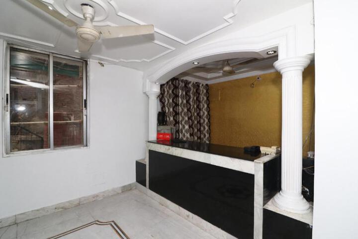 Hotel O Novelty inn