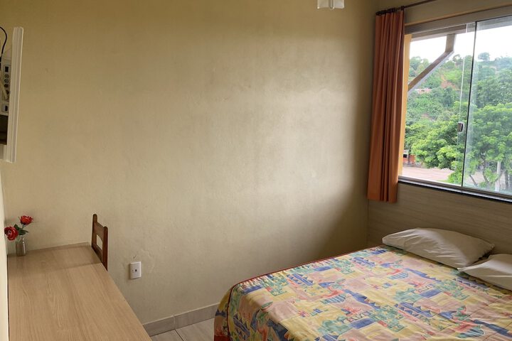 Room 3 of 20