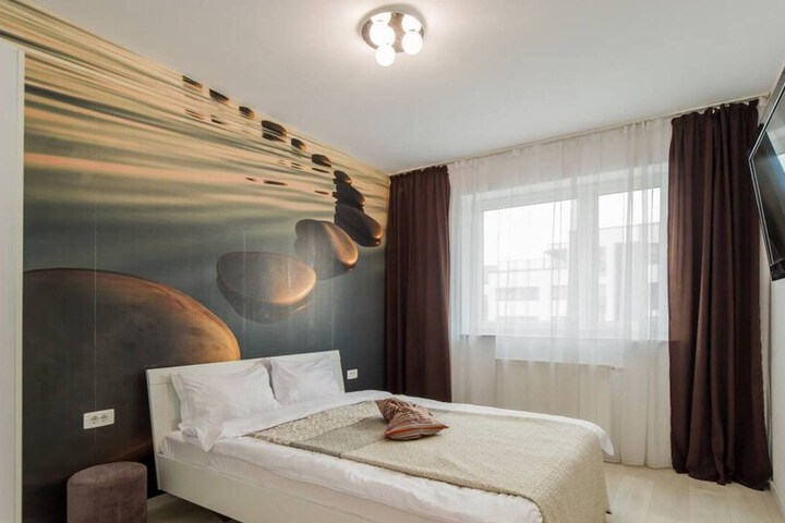 Room 4 of 20