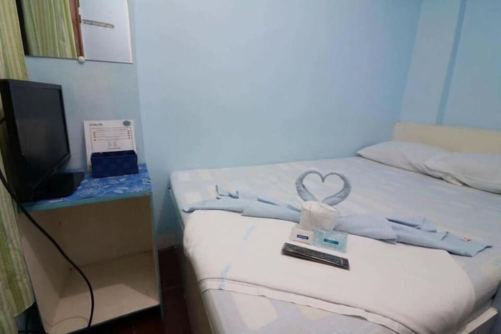 Room 16 of 23