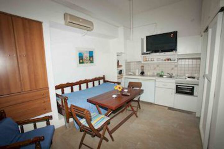 Room 8 of 26