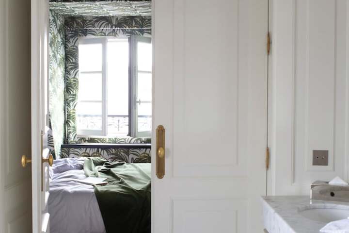 Room 51 of 80