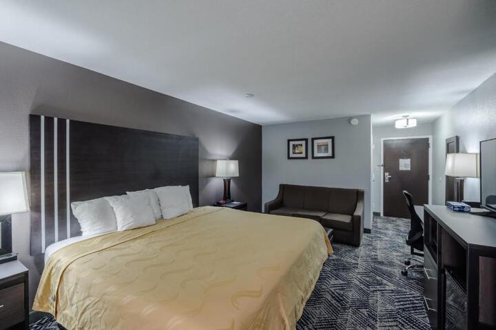 Standard | King Bed (16 of 25)