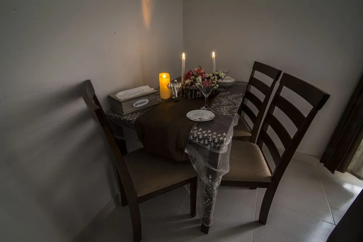 Room 5 of 24