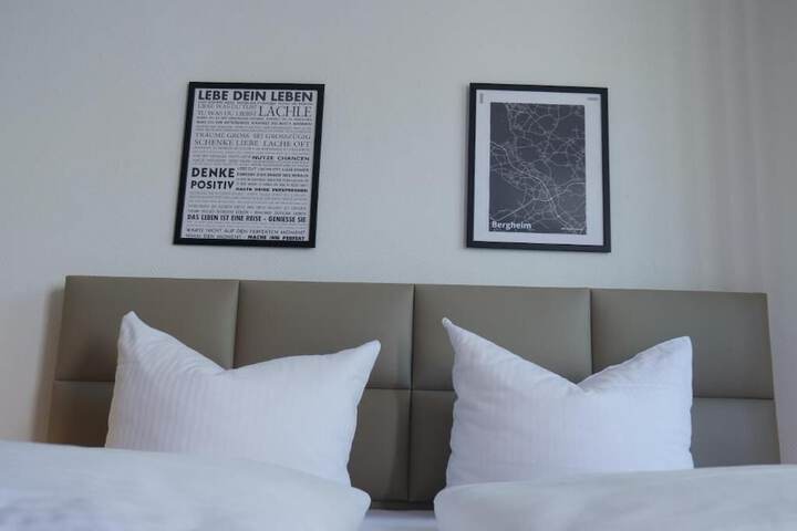 Room 11 of 42